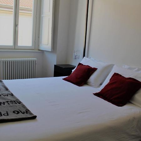 Palazzo Della Torre Elegant Apartment In Como Eksteriør billede