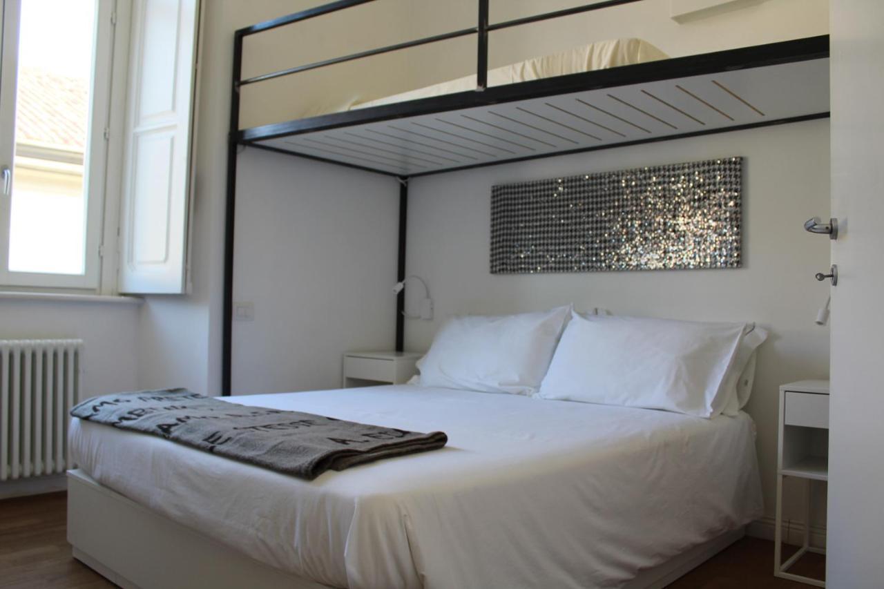 Palazzo Della Torre Elegant Apartment In Como Eksteriør billede
